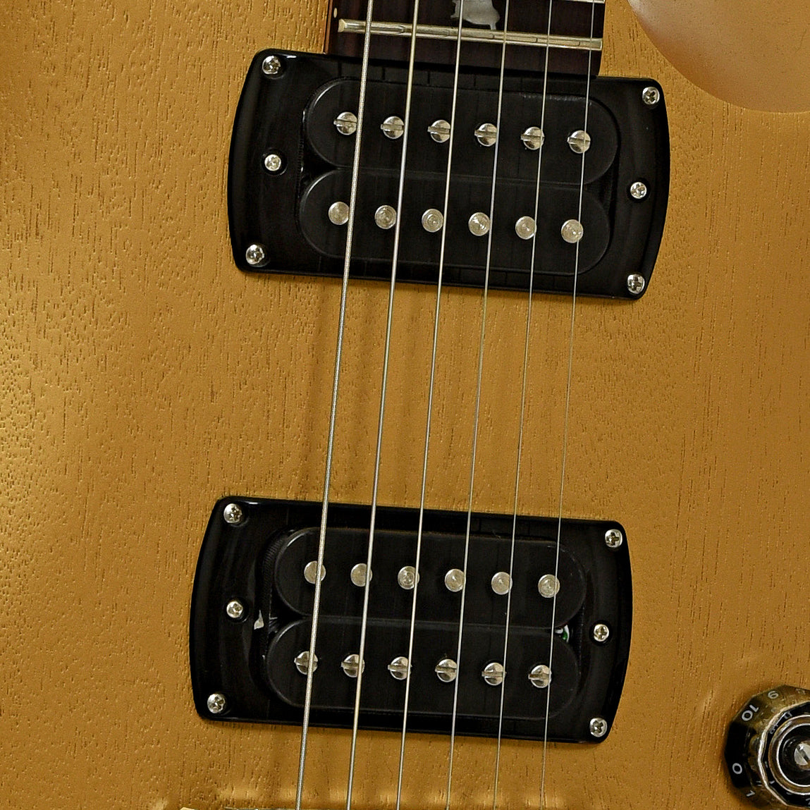 Pickups of PRS SE CE 24 Standard Satin Stoptail Metallic Gold Electric Guitar