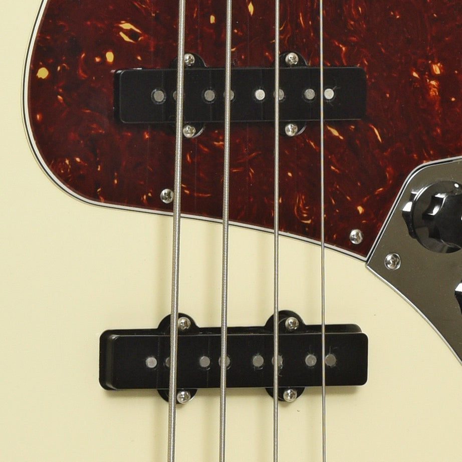 Pickups of Fender American Pro II Jazz Bass