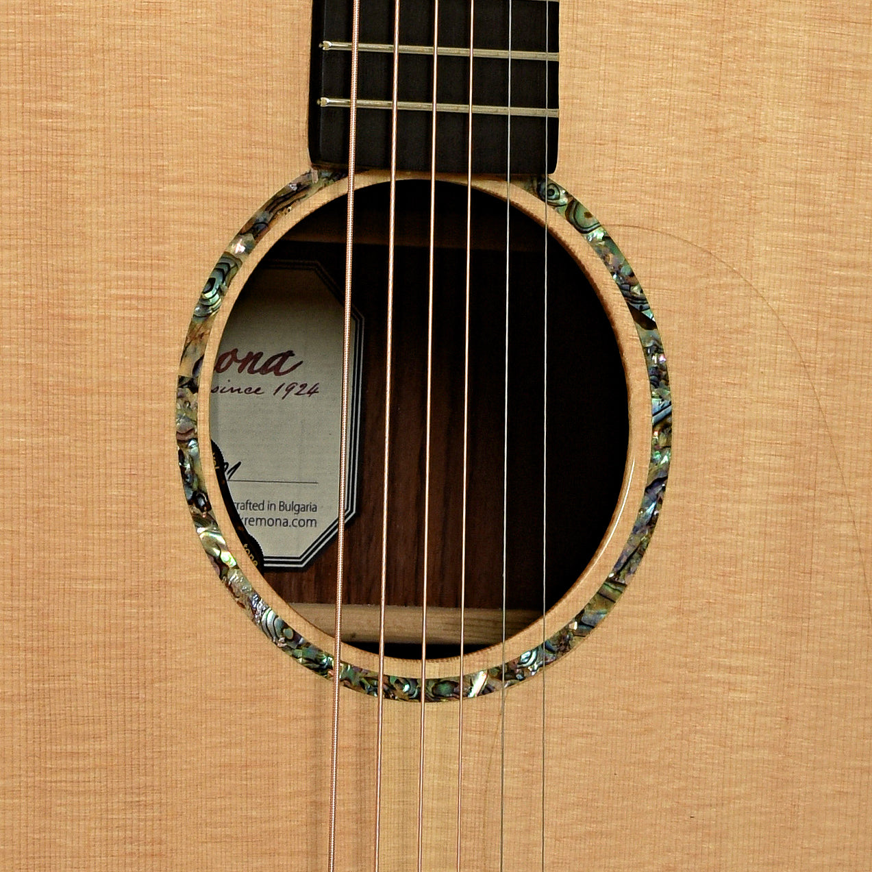 Soundhole of Kremona R-30e Dreadnought Acoustic-Electric Guitar