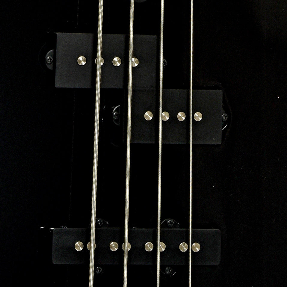 Pickups of Yamaha TRBX174 Electric Bass Guitar, Black