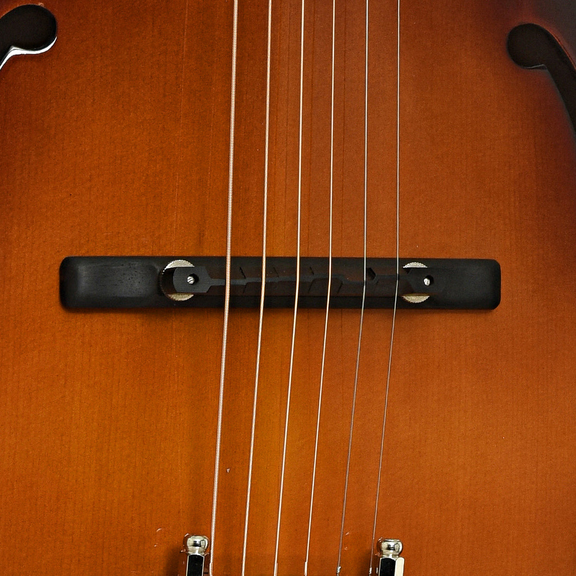 Bridge of Loar LH-700- VS Supreme Archtop Guitar