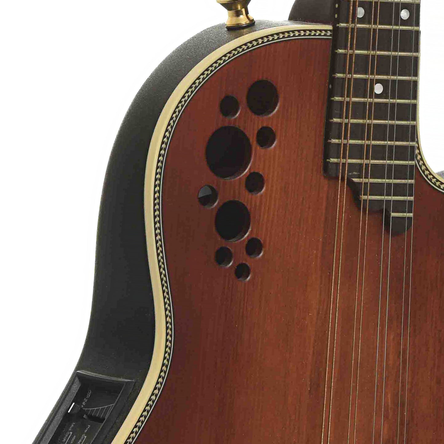 Soundhole of Ovation MM68AX