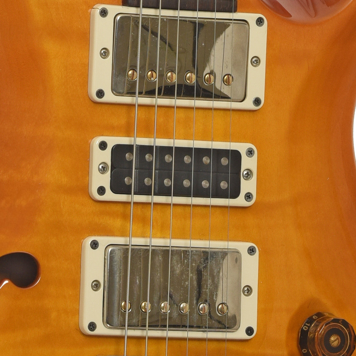 Pickups of PRS Semi-Hollow McCarty Special Electric Guitar