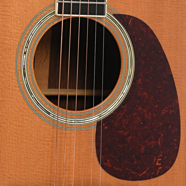 Martin D-41 Acoustic Guitar (1995) – Elderly Instruments