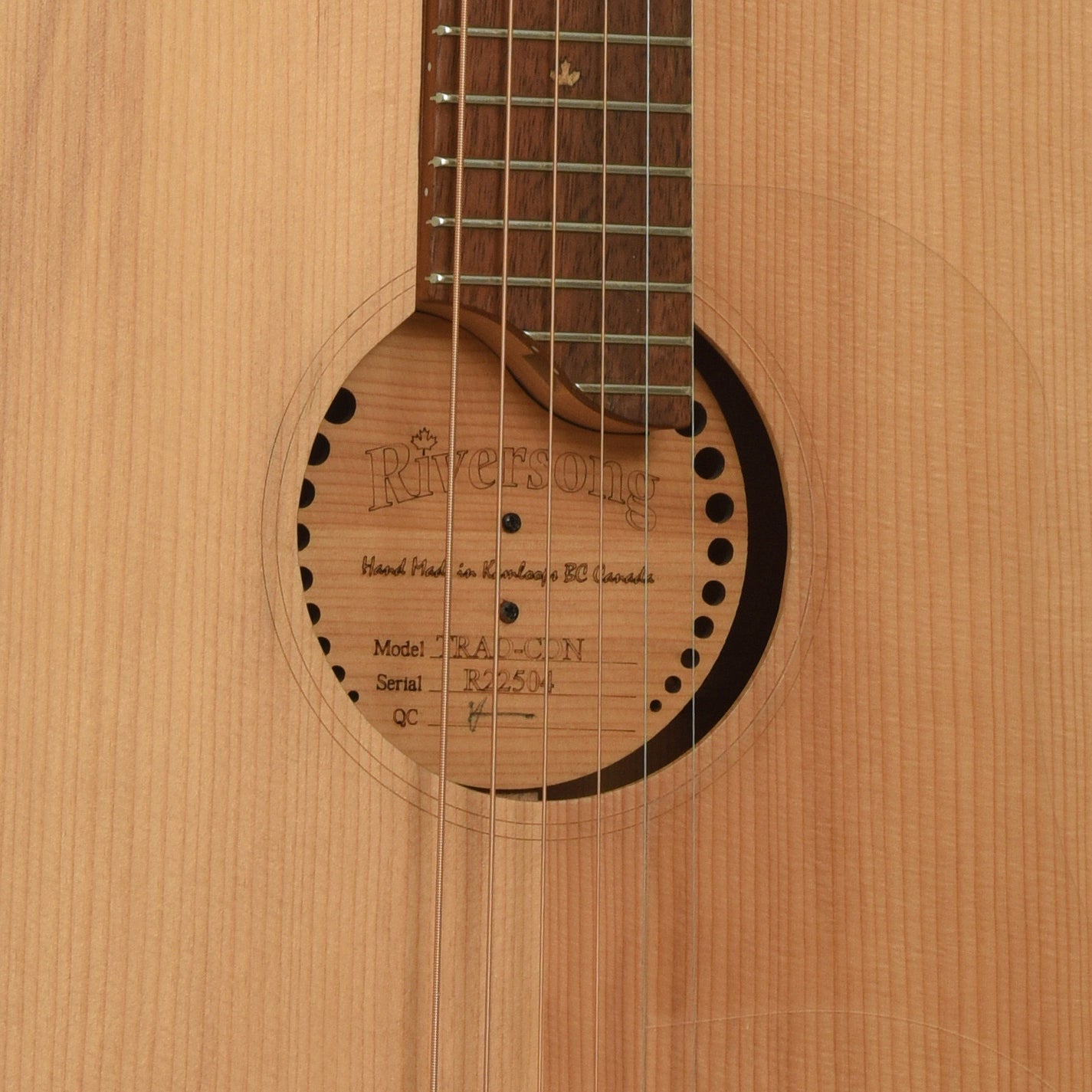 Soundhole of Riversong TRAD-CDN Tradition Acoustic Guitar 