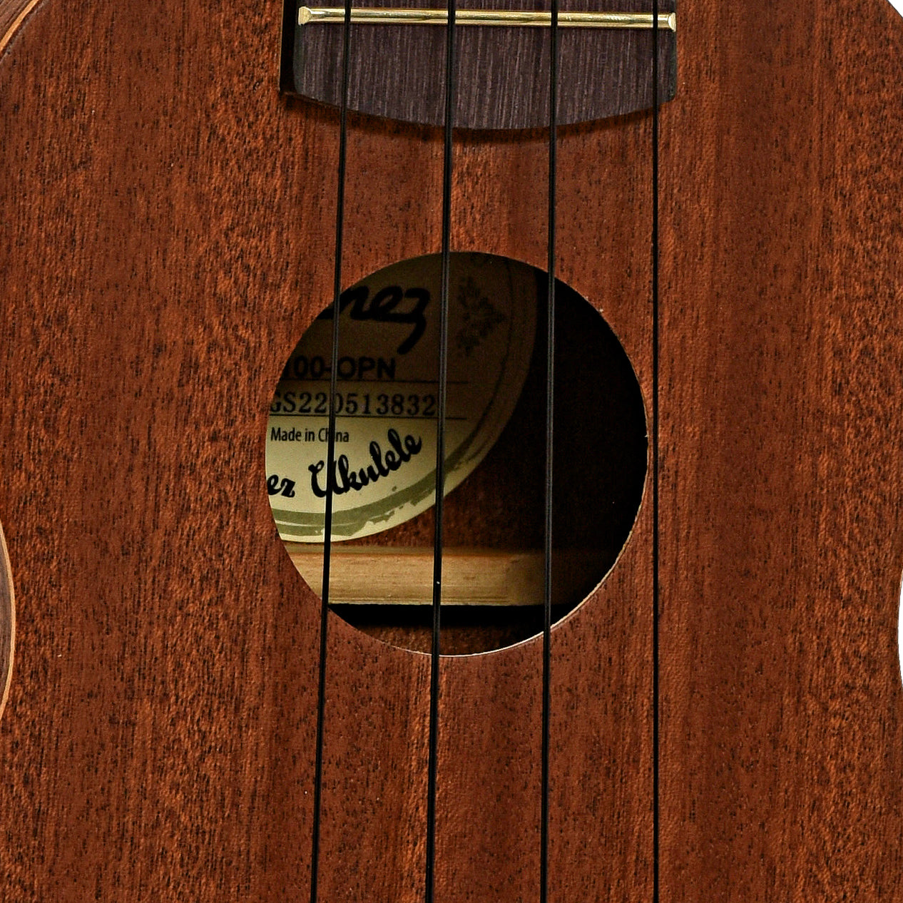 Soundhole of Ibanez Soprano Ukulele with Bag, Open Pore Natural
