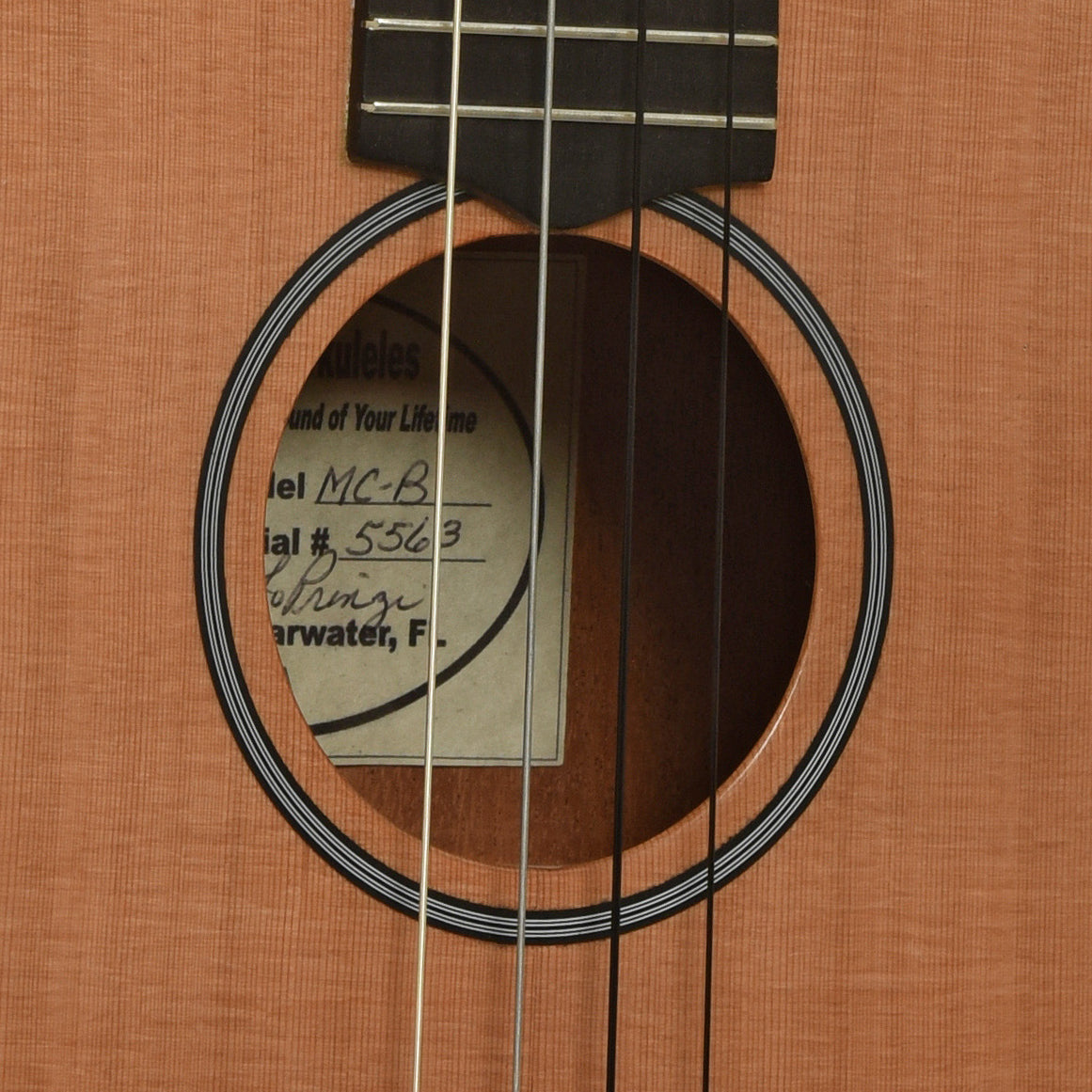 Soudhole of LoPrinzi MC-B Baritone Ukulele 