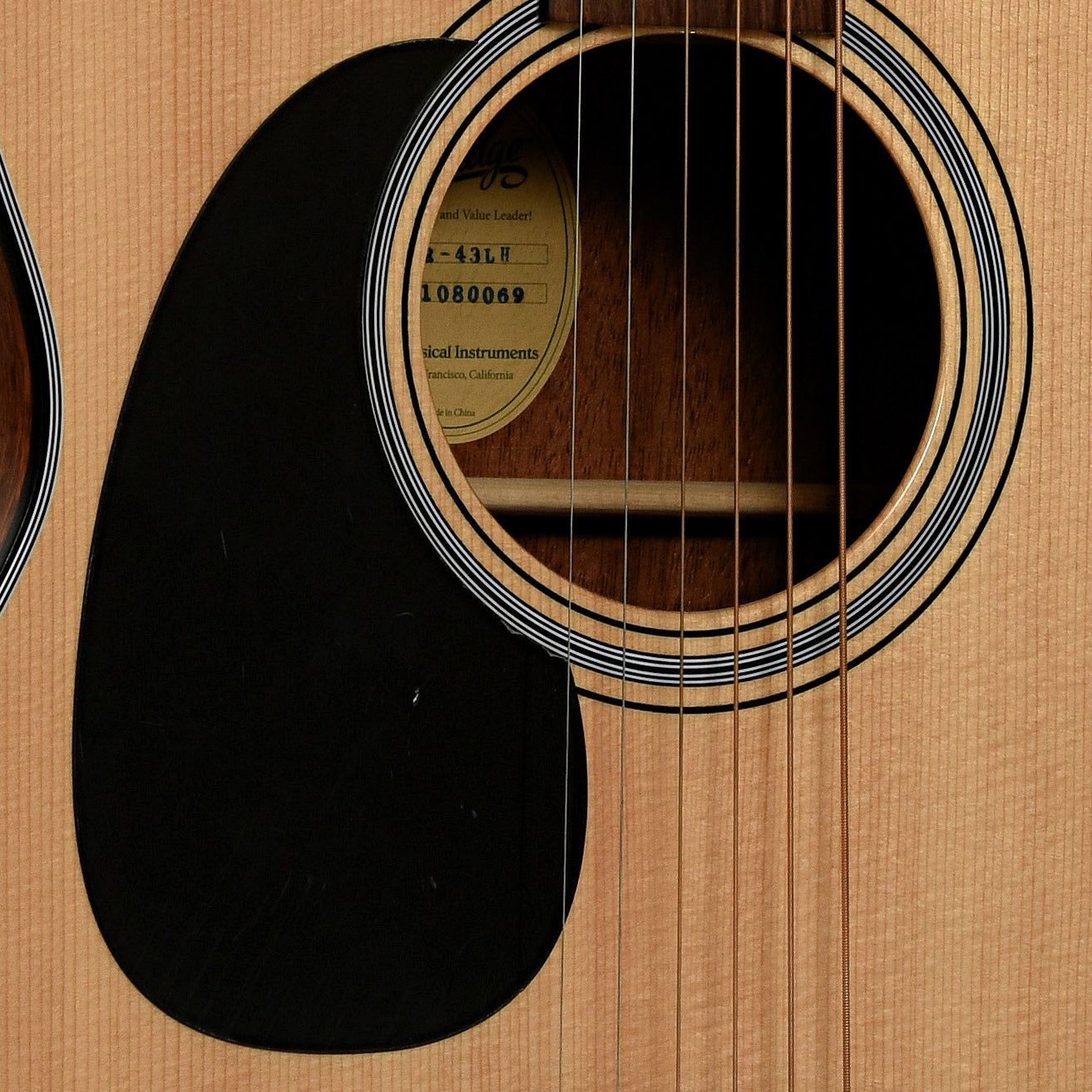 Soundhole of Blueridge Contemporary Series LH 000 Acoustic Guitar