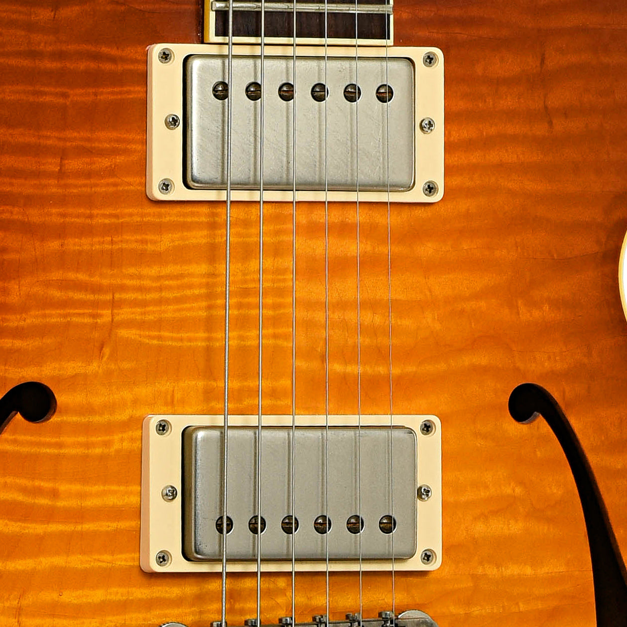 PIckups of Collings I-35 Hollowbody Electric Guitar