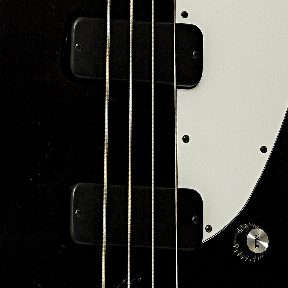 Pickups of Gibson Thunderbird Studio Electric Bass