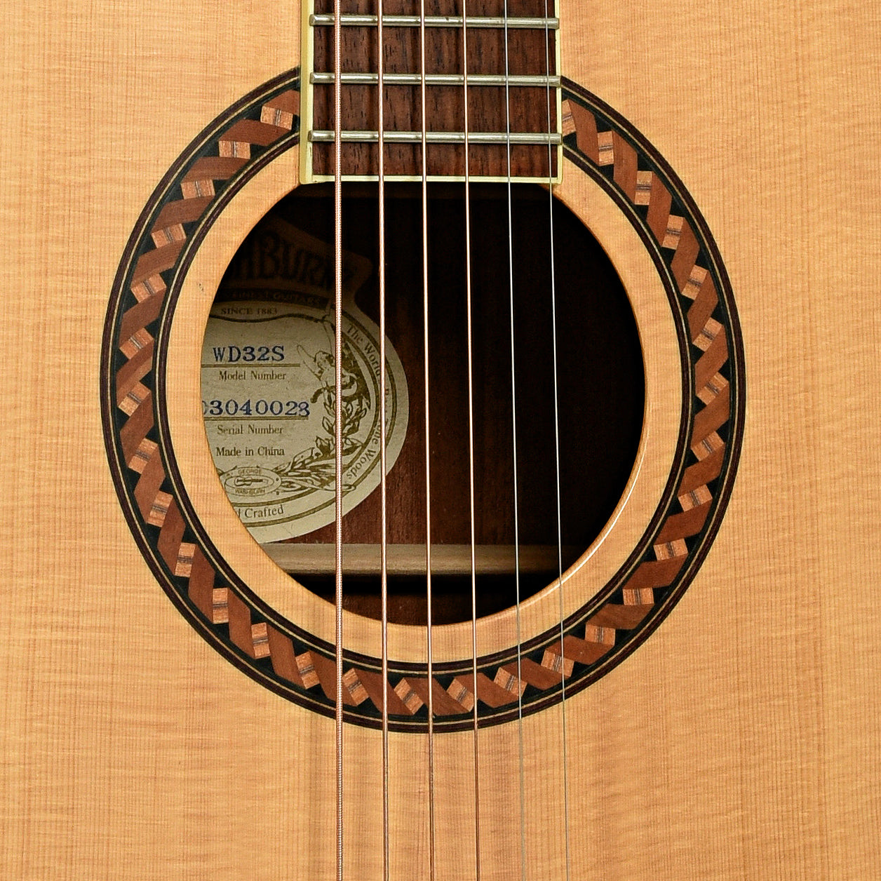 Soundhole of Washburn WD32S D-Size Acoustic Guitar
