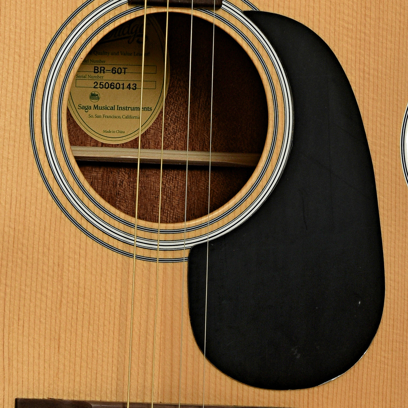 Soundhole of Blueridge Contemporary Series BR-60T Tenor Guitar