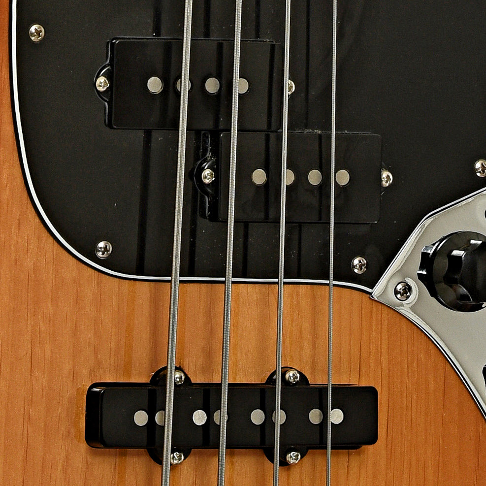 Pickups of Fender Player Mustang PJ Electric Bass 