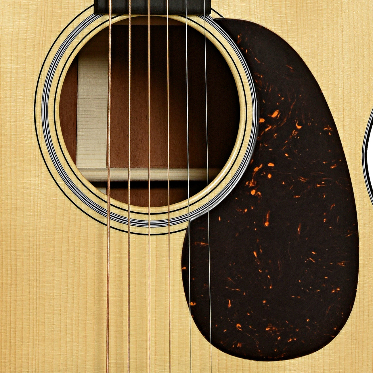 Soundhole of Martin Custom Shop 000-18 Authentic, Sinker Mahogany, Acoustic Guitar 
