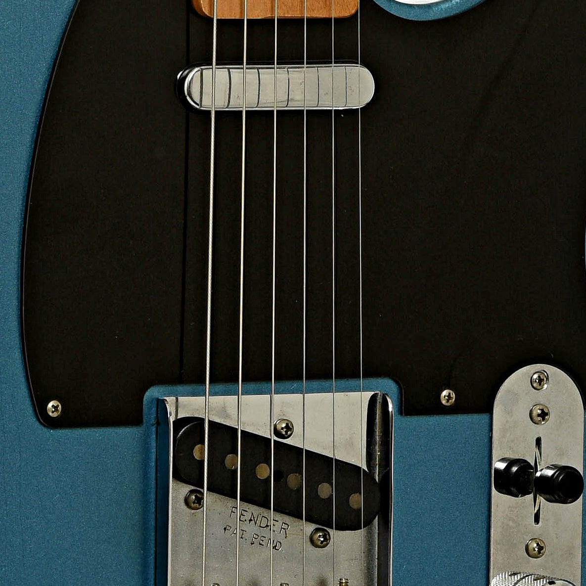 Pickups of Fender Vintera Road Worn 50s Telecaster Electric Guitar