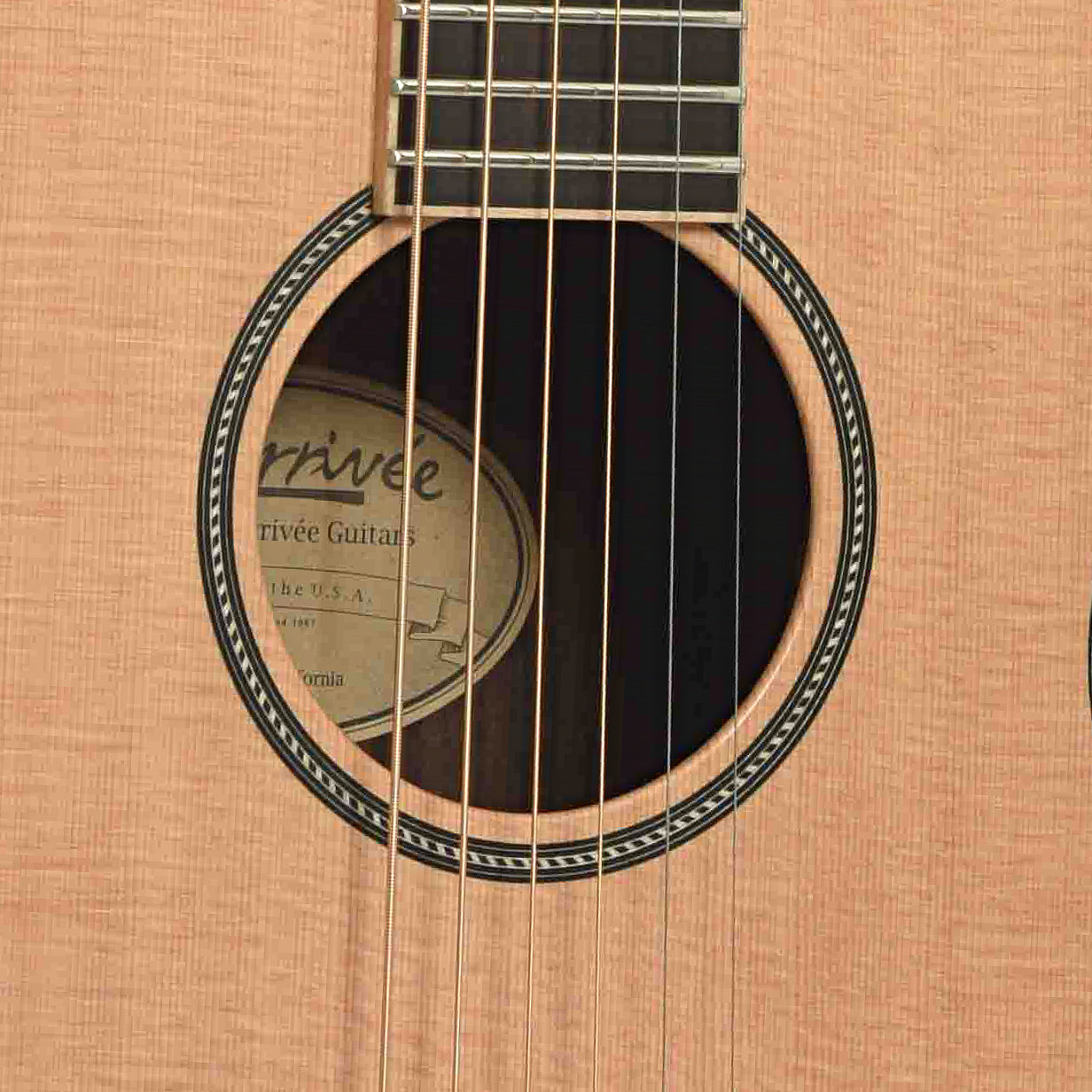 Soundhole Larrivee T-40R