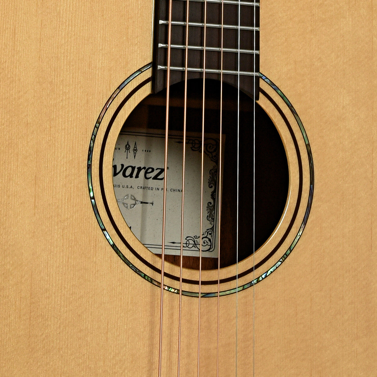 Soundhole of Alvarez Masterworks Series MG60 Grand Auditorium Acoustic Guitar