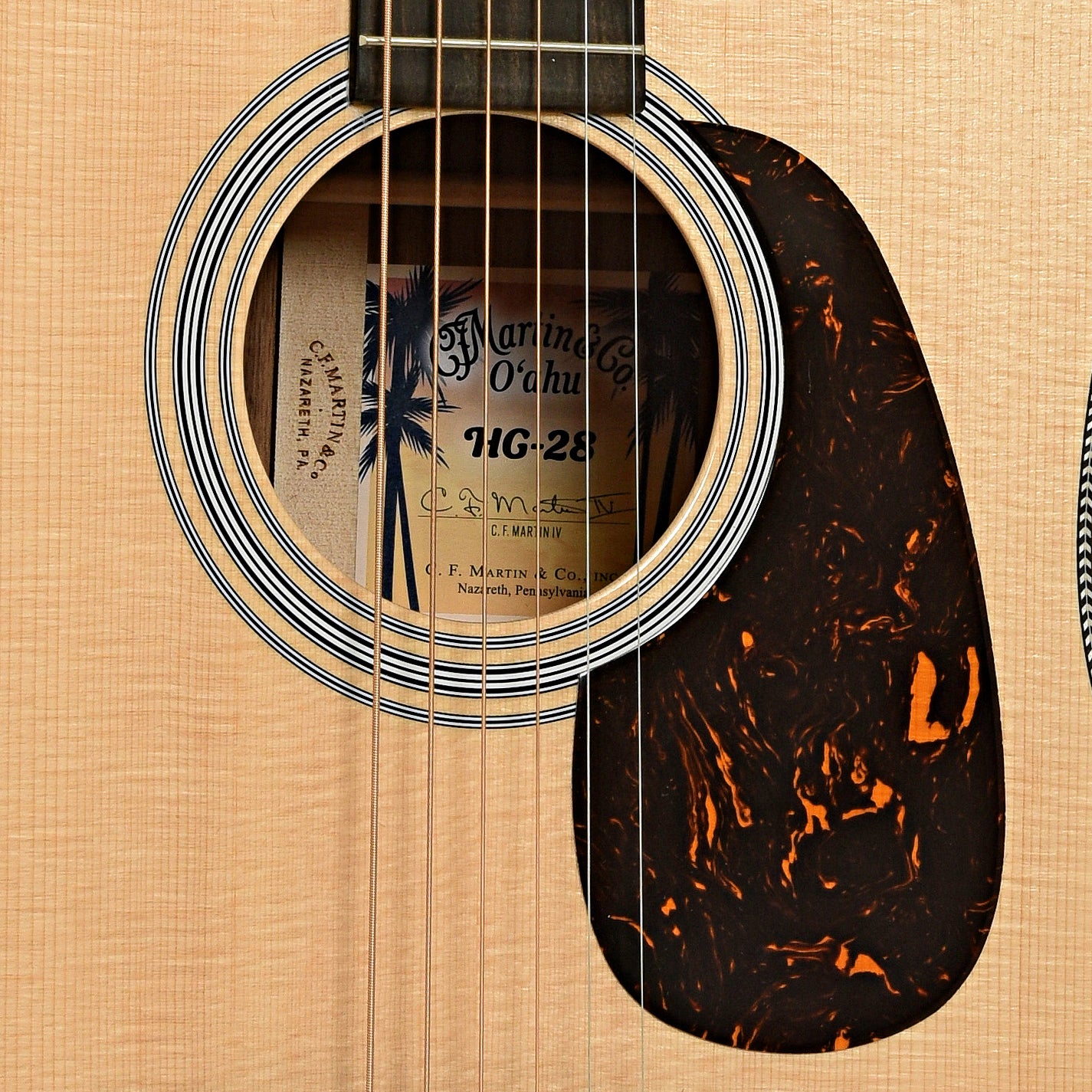 Soundhole of Martin O'ahu HG-28
