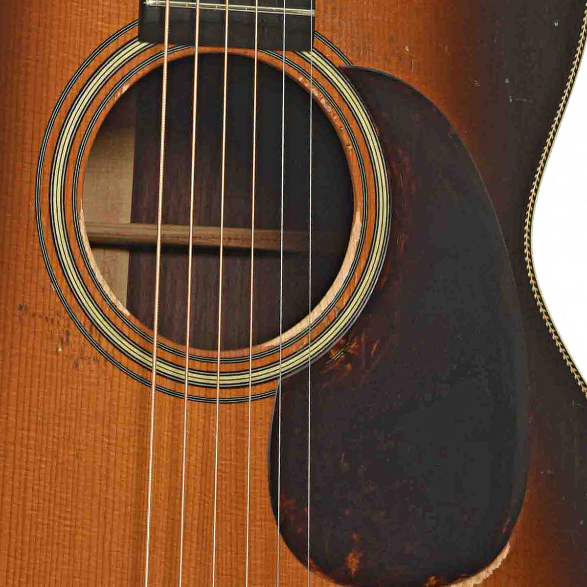 Pre-War Guitars Co. Herringbone 000 12-Fret Acoustic Guitar & Case, Level 2 Shade Top