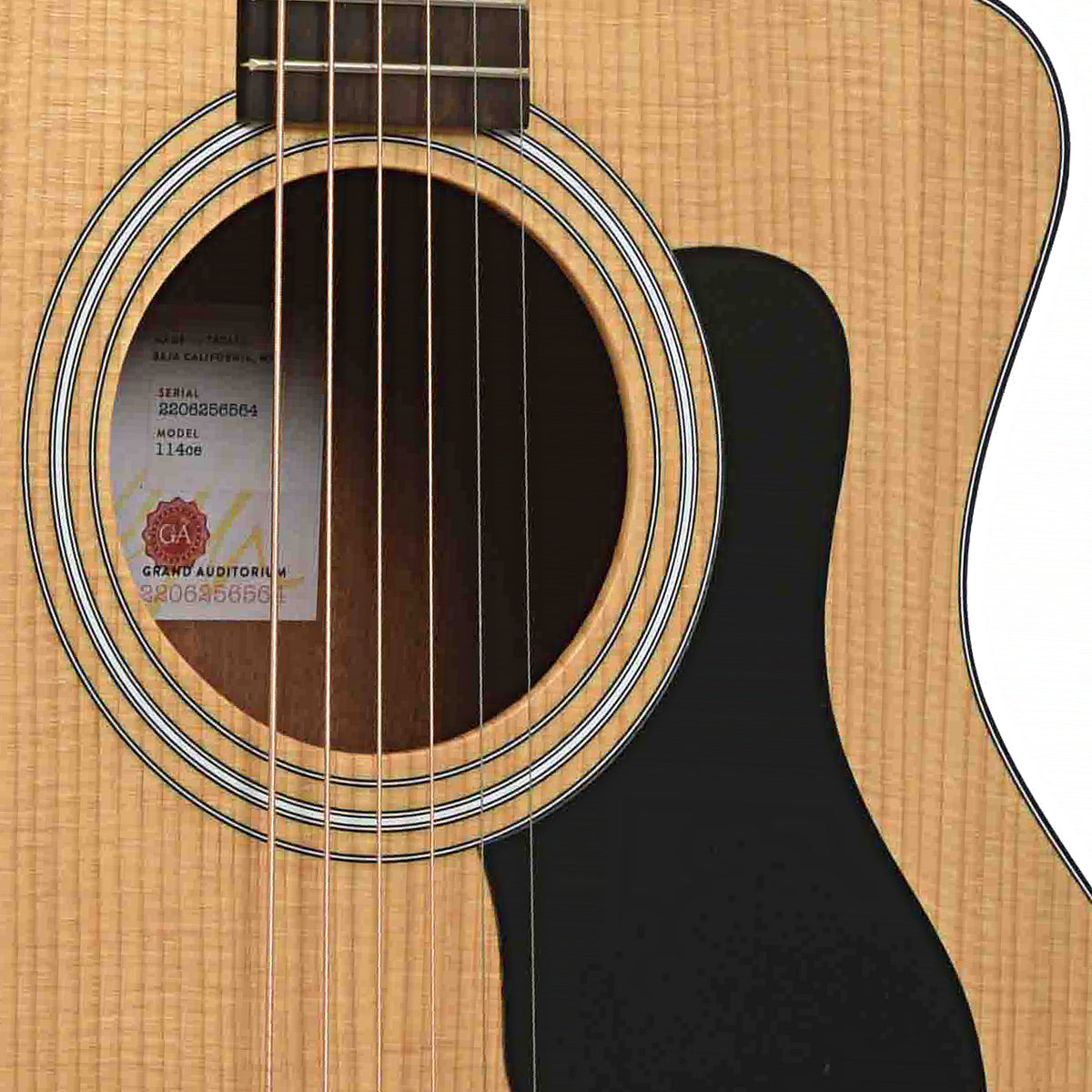 Taylor 114ce Acoustic-Electric Guitar & Gigbag, Soundhole