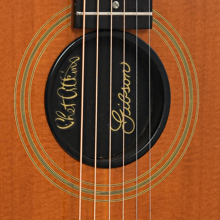 Soundhole of Gibson Chet Atkins SST 