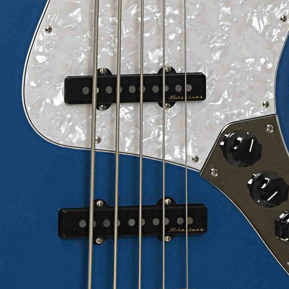 Pickups of Fender Player II Modified Jazz V