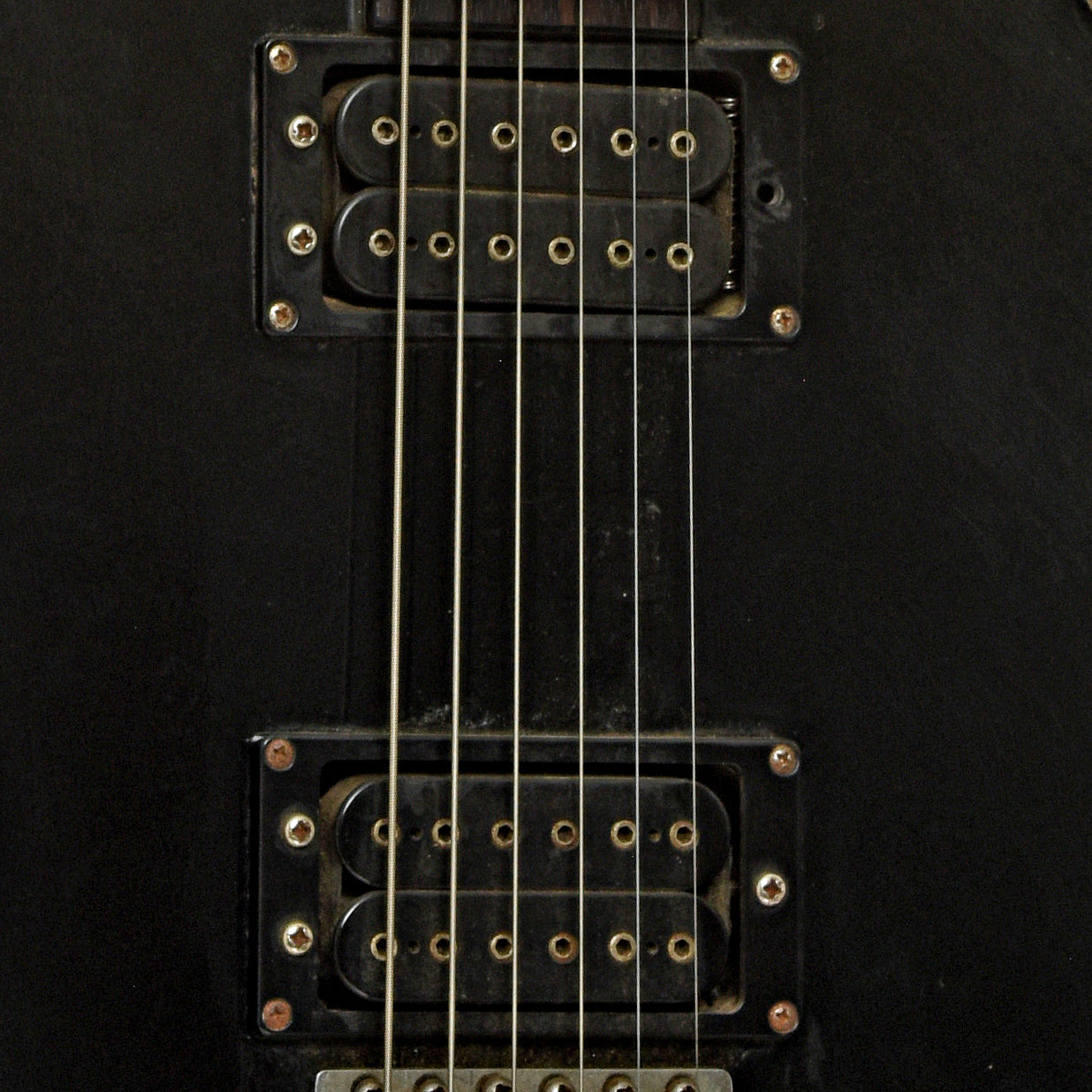 Pickups of Washburn A20V Electric Guitar