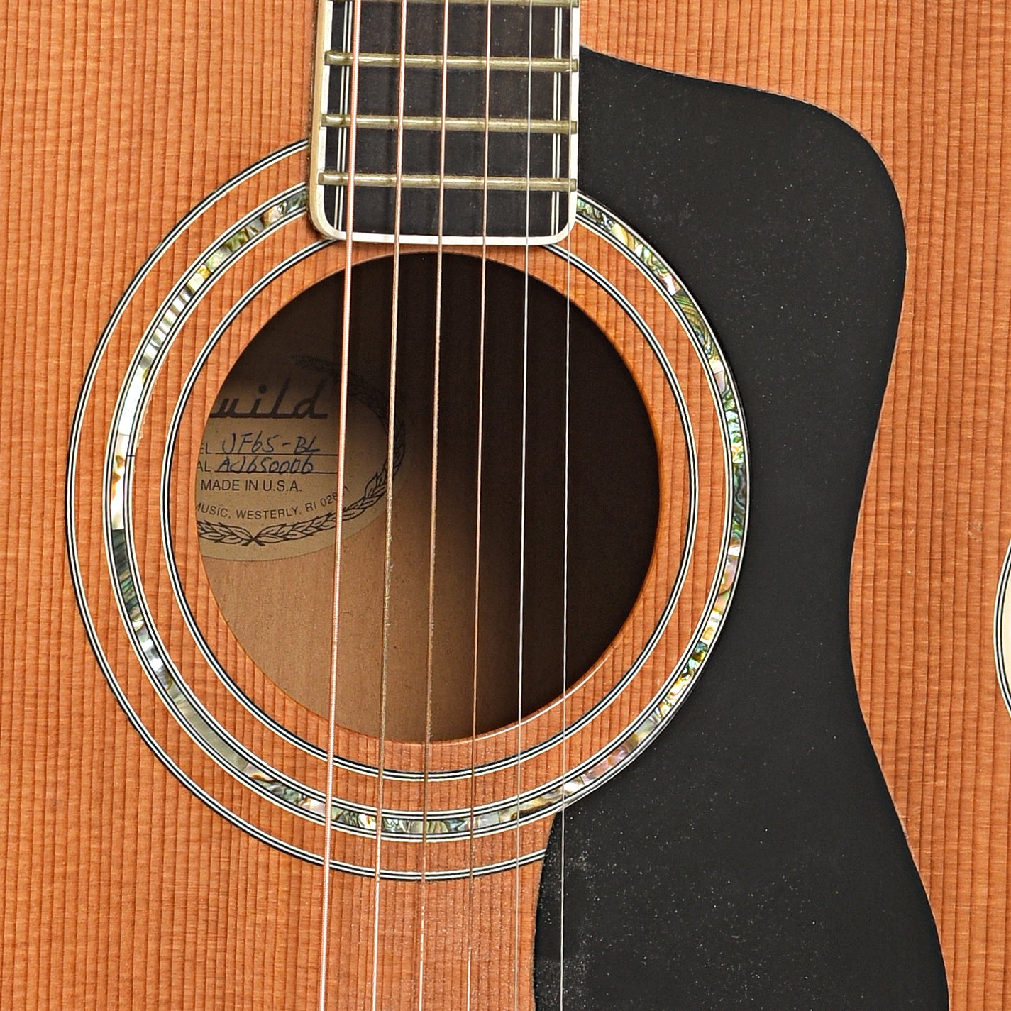 Sound hole of Guild JF-65 Acoustic Guitar (1997)