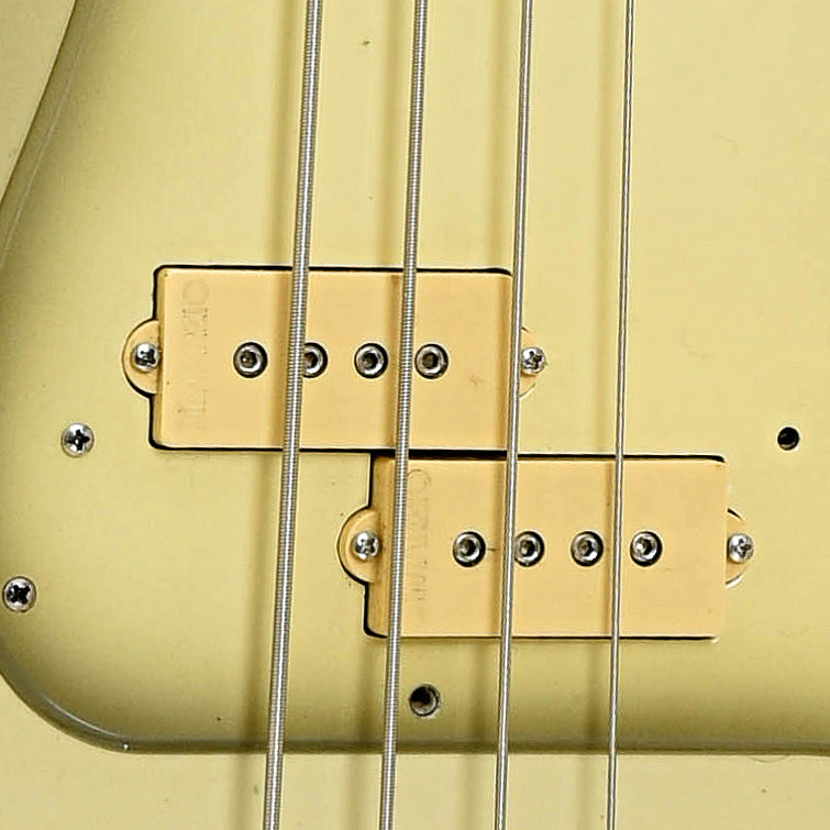 Pickups of Fender Special Edition Precision 4-String Electric Bass