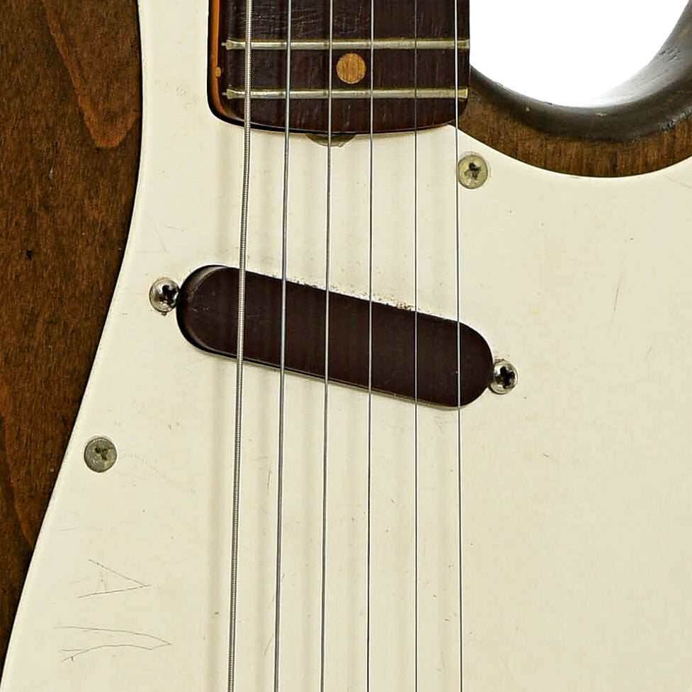Fender Musicmaster Electric Guitar (1962) – Elderly Instruments
