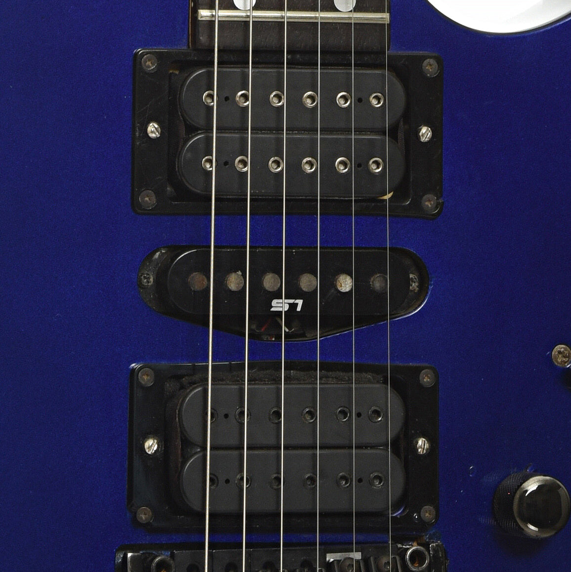 Pickups of Ibanez RG-570 Electric Guitar