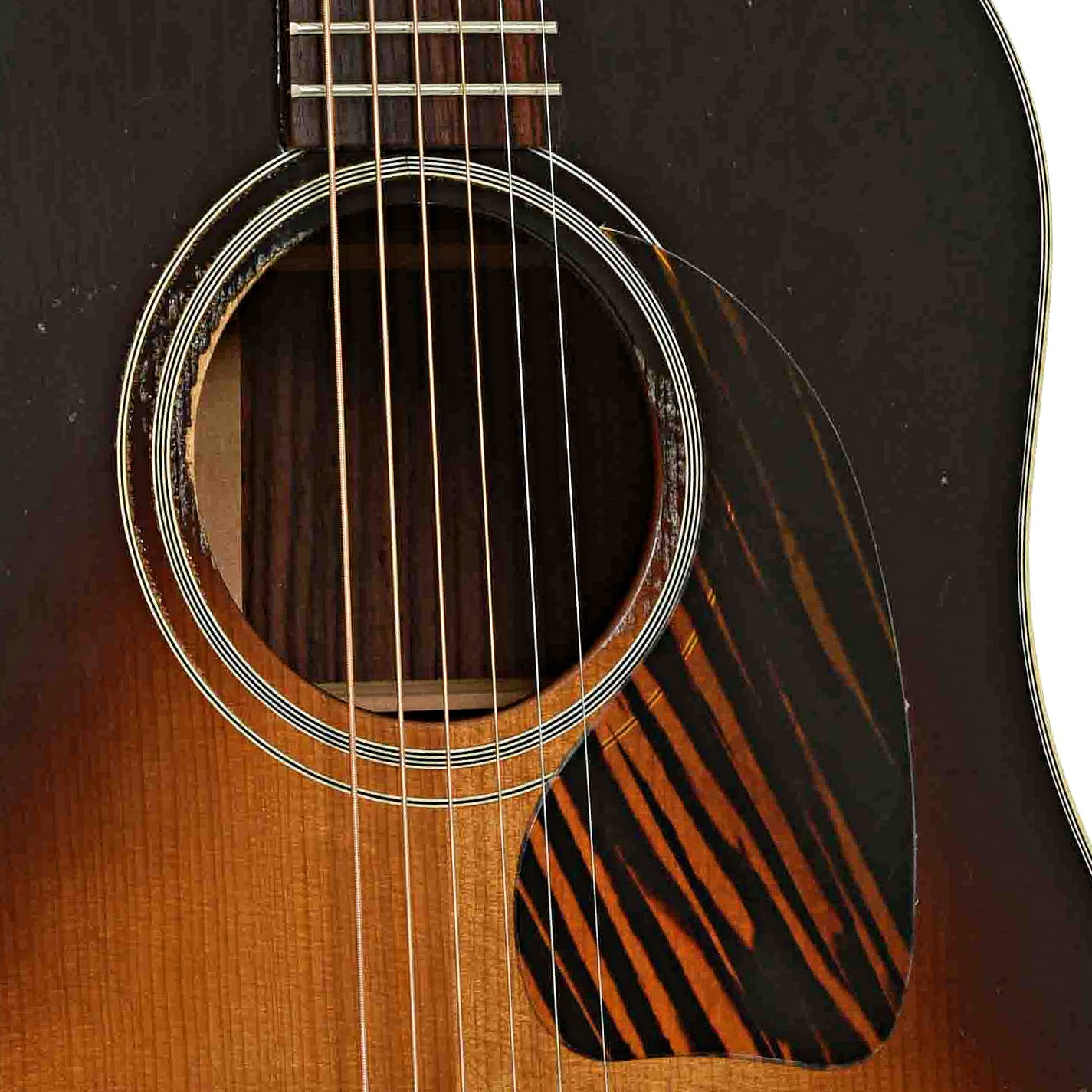 Soundhole of Gibson Murphy Lab '42 Banner Southern Jumbo