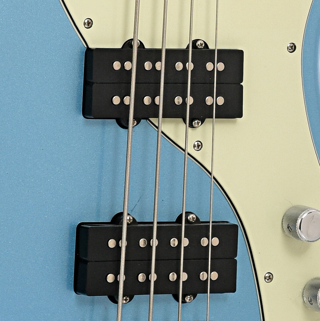 Pickups of Fender Meteora Electric Basss (2022)