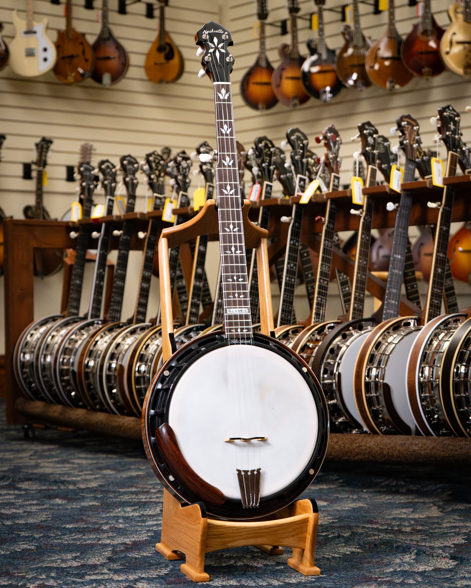 Showroom photo of Nechville Classic Deluxe Resonator Banjo (2007)