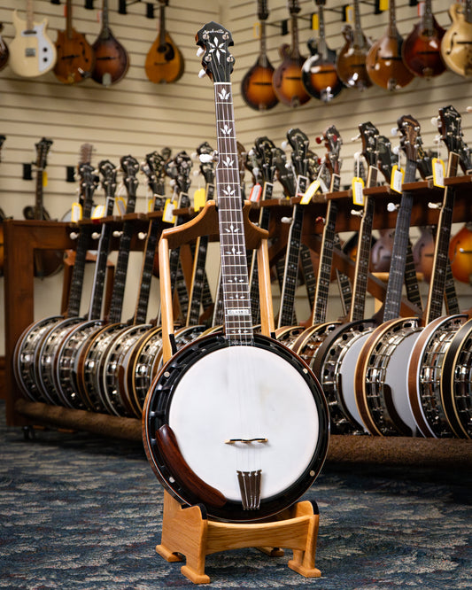 Showroom photo of Nechville Classic Deluxe Resonator Banjo (2007)
