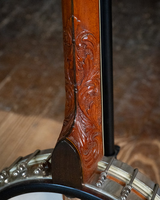 Showroom photo of Vega Fairbanks Tubaphone No.3 Plectrum Banjo (1922)