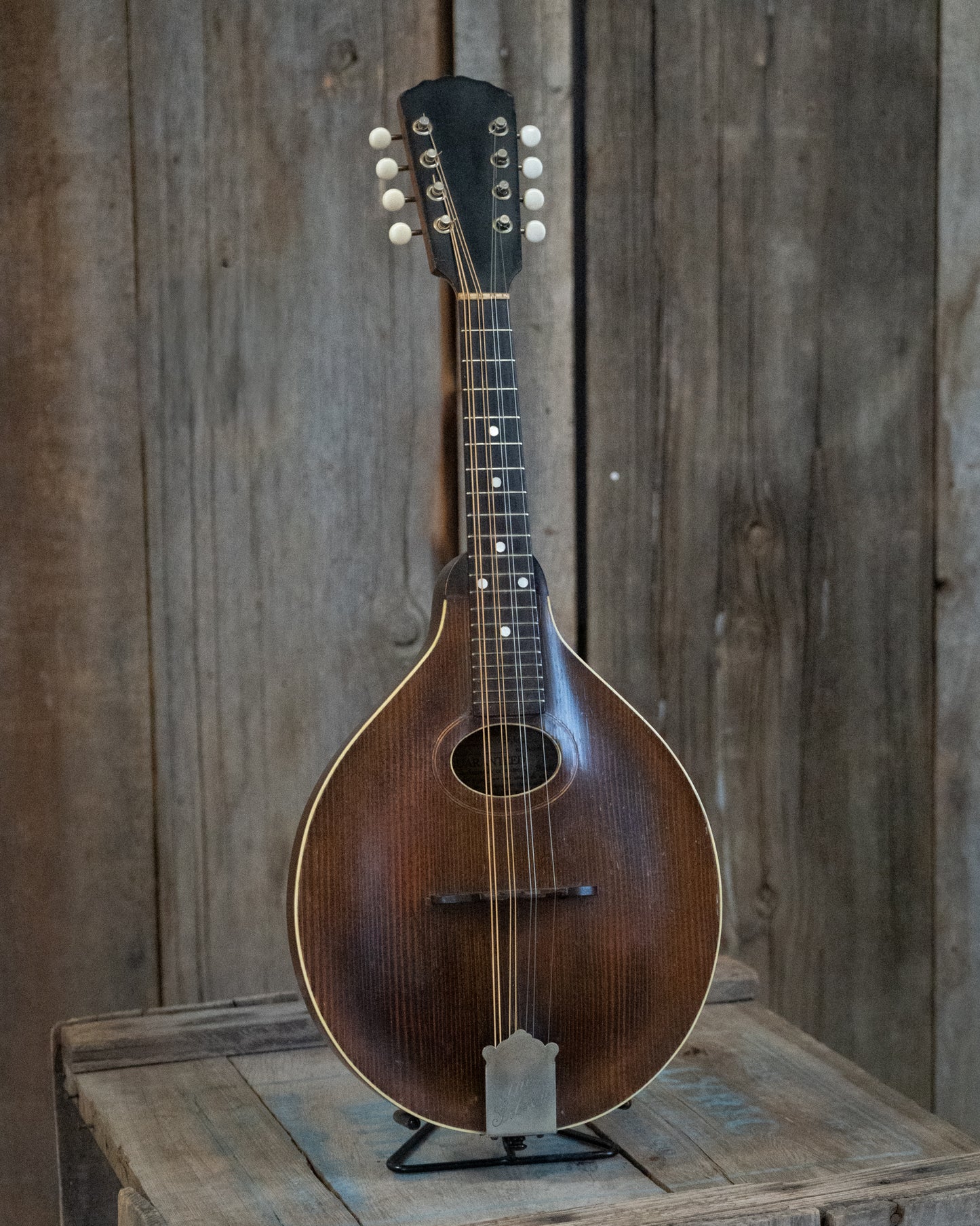 Showroom photo of Gibson A Model Mandolin (c.1918)