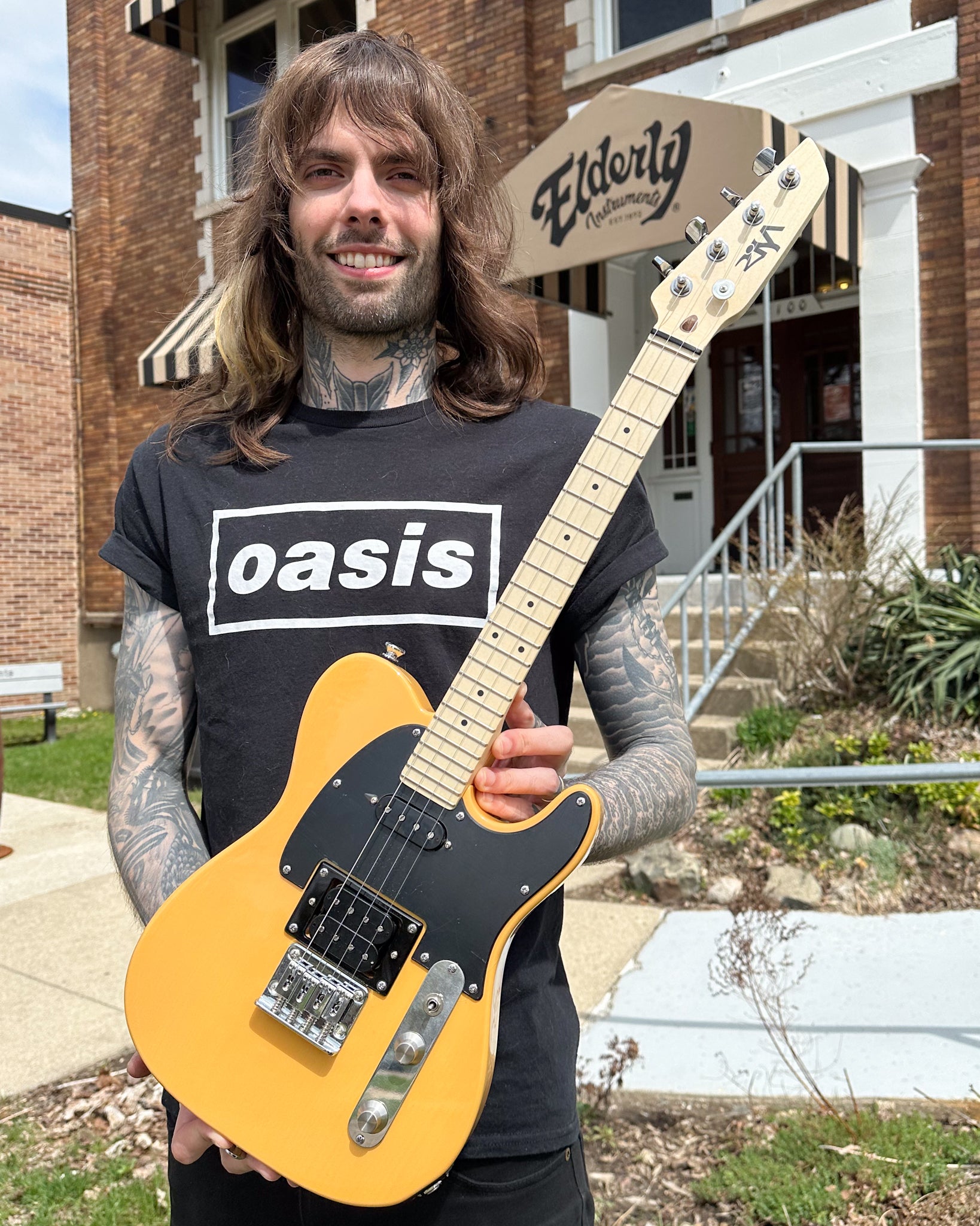 Showroom photo of Risa TE-432 BB Tenor Electric Ukulele (c.2018)