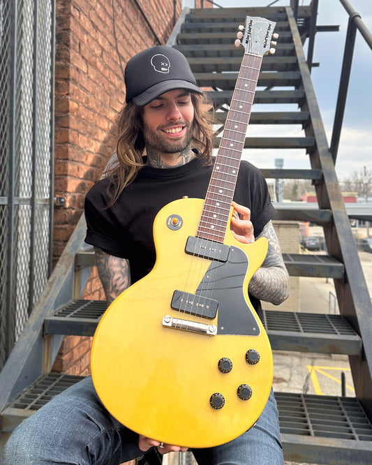 Showroom photo of Gibson Les Paul Special Electric Guitar (2019)