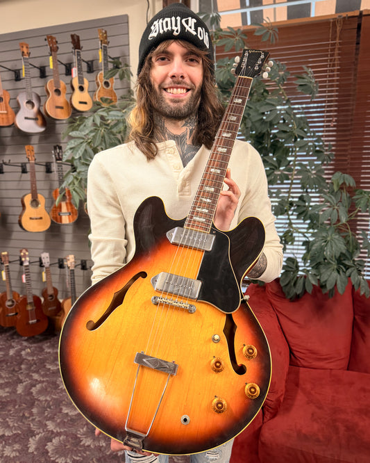 Showroom photo of Gibson ES-330TD Hollowbody Electric Guitar (c.1968)