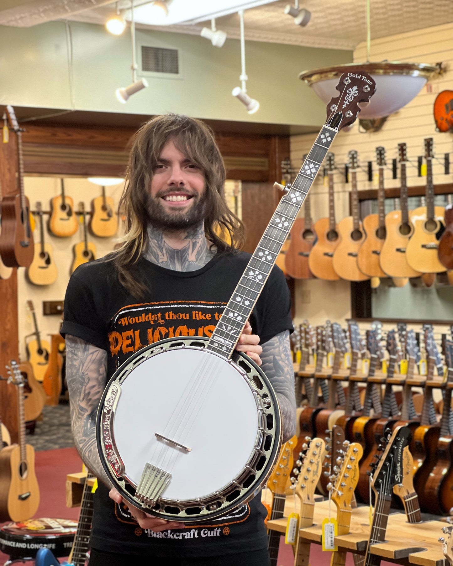 Showroom photo of Gold Tone OB-250LW Orange Blossom Lightweight Resonator Banjo & Case