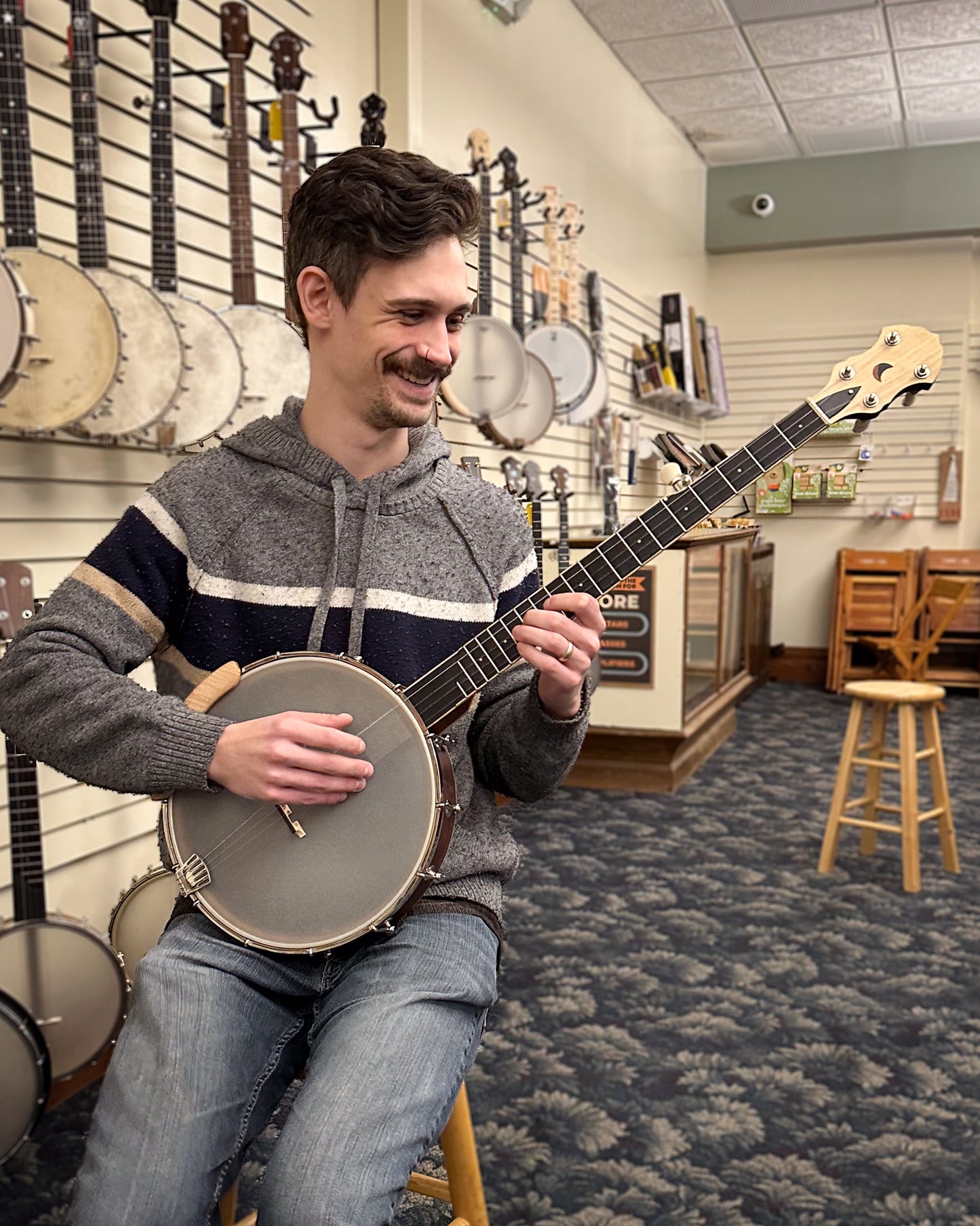 Showroom photo of Gold Tone HM-100 High Moon Openback Banjo & Case