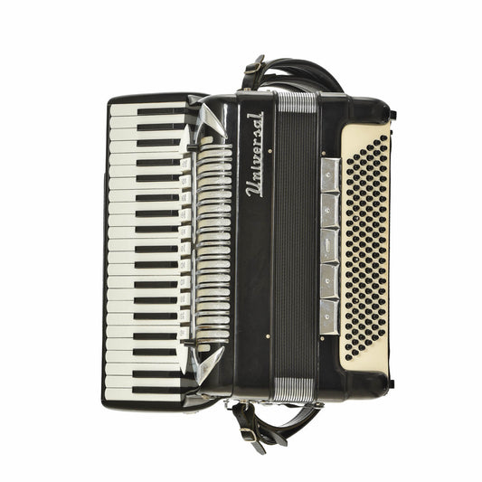 Front of Universal Model 628 Keyboard Accordion