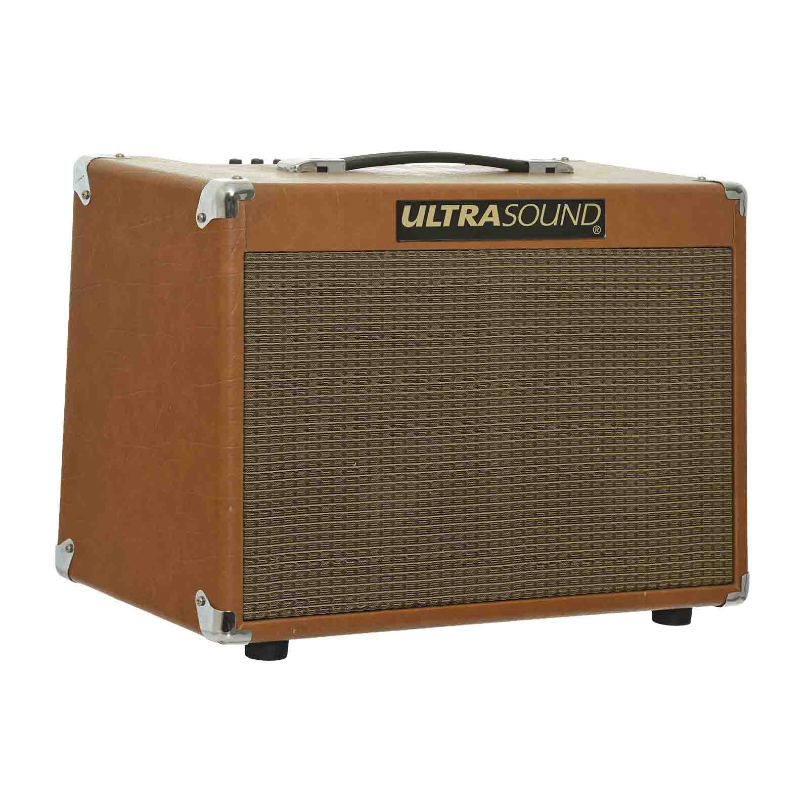 Full front and side of Ultrasound DS4 Acoustic Combo Amp