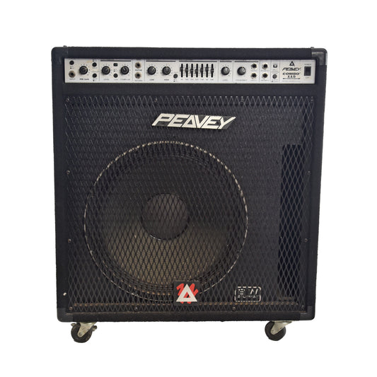 Front of Peavey Combo 115 Bass Combo Amp