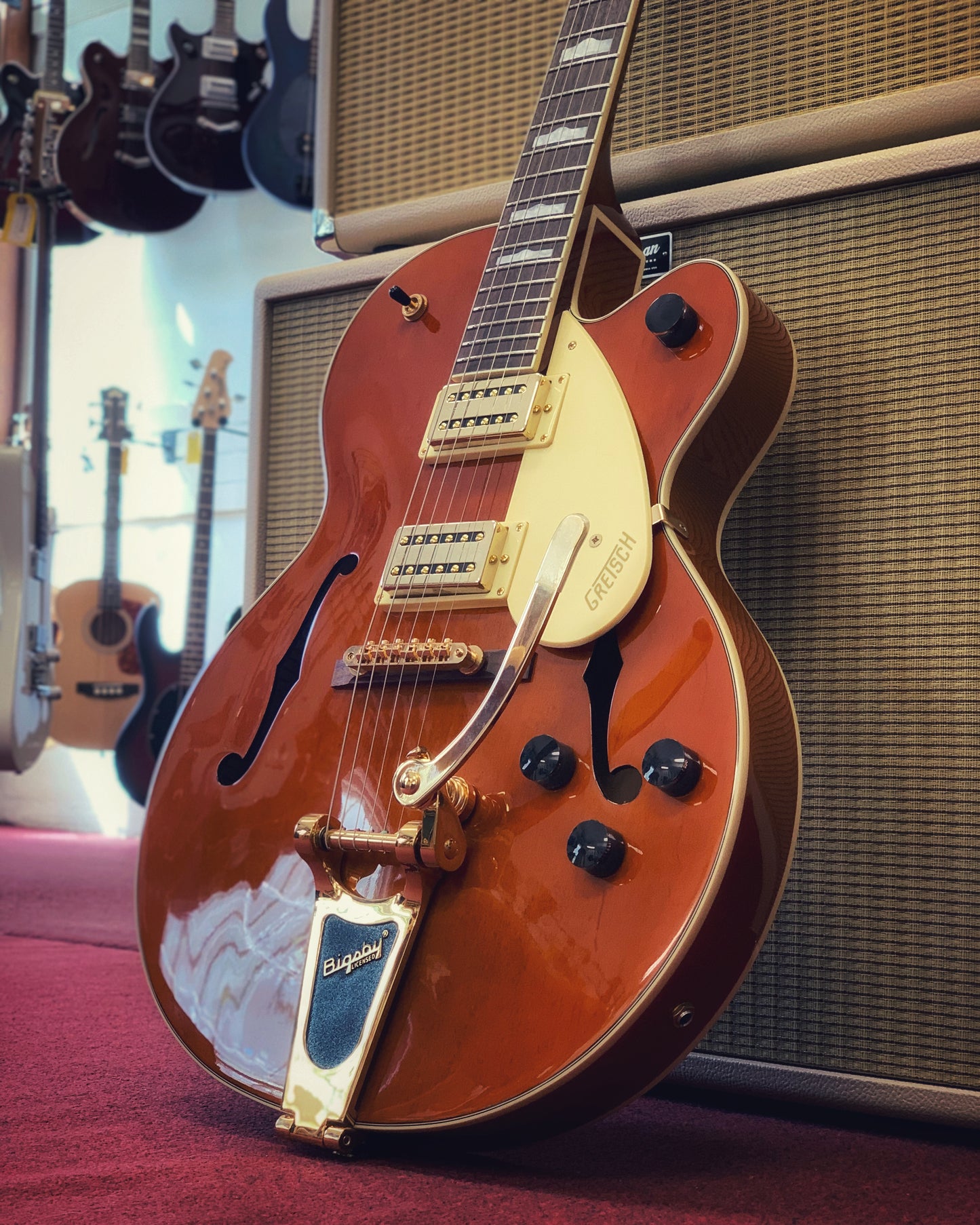 Showroom photo of G2410TGSB