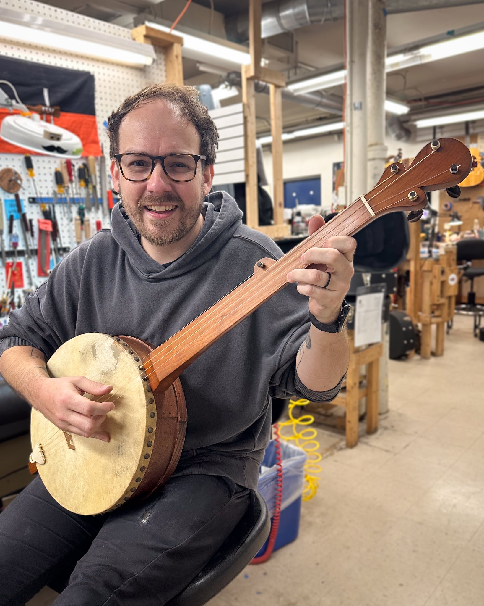 Showroom photo of Menzies Mike Seeger Grain Measure Tack Head Banjo (c.2003)