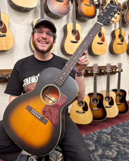 Showroom photo of Epiphone L-00 Standard Acoustic Guitar & Gigbag, Vintage Sunburst