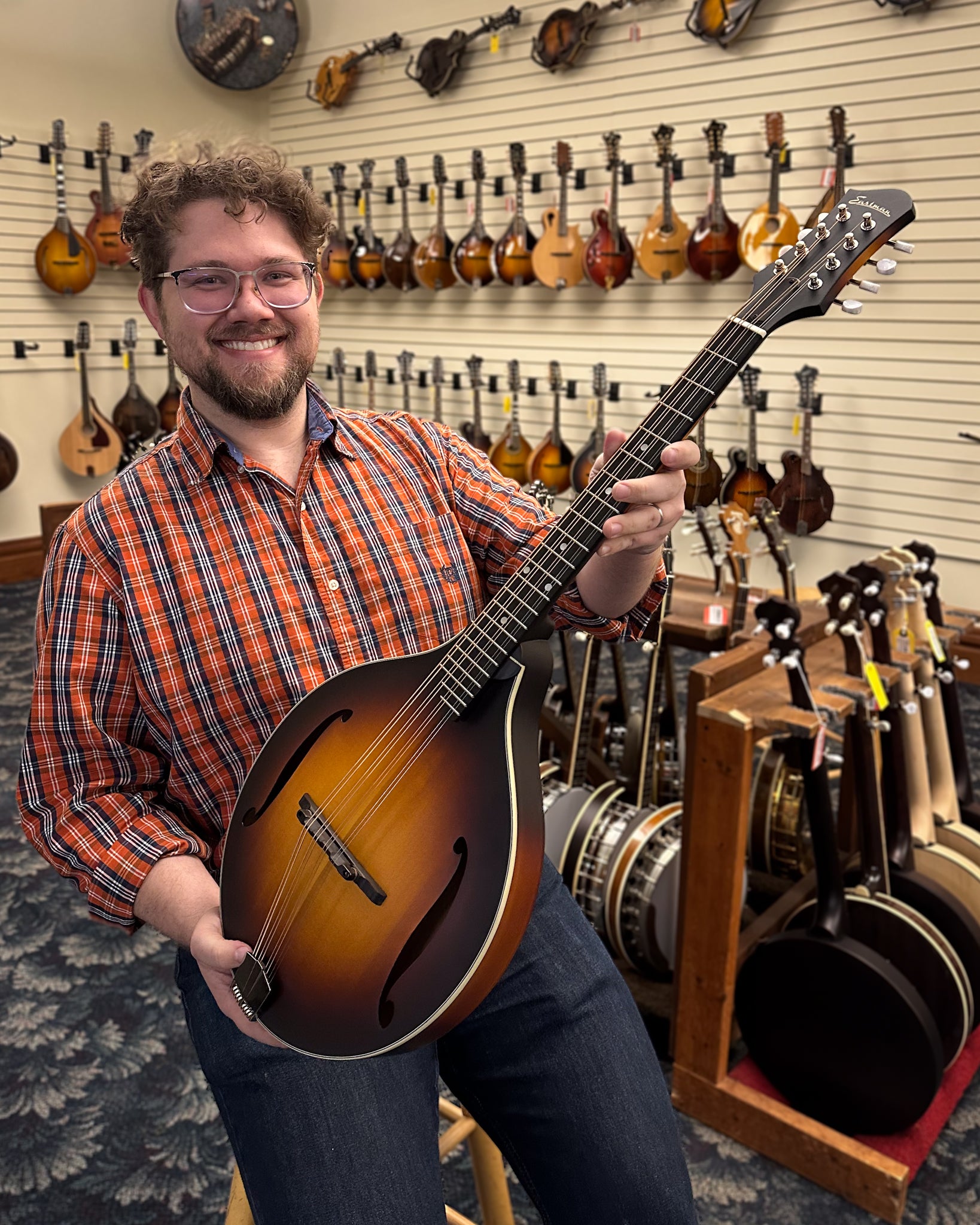 Showroom photo of Eastman MDO305ESB Octave Mandolin, Sunburst with Pickup & Gigbag