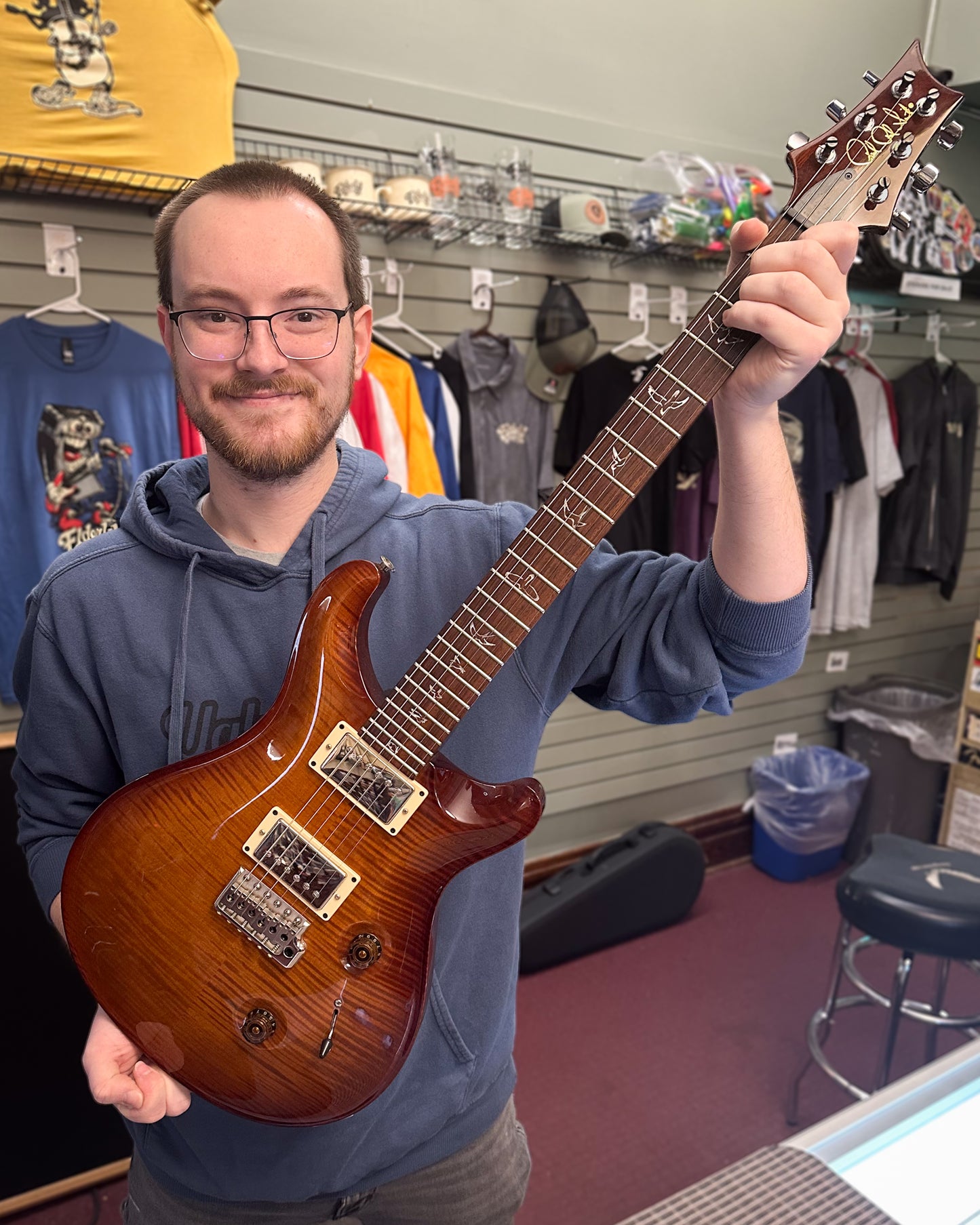Showroom photo of PRS Custom 24 10-Top Electric Guitar (2009)